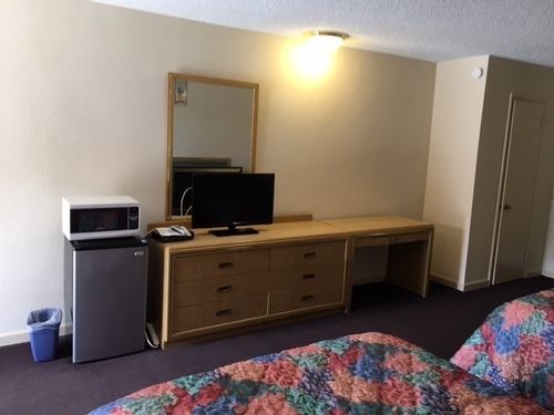 Colonade Motel East Windsor Buitenkant foto